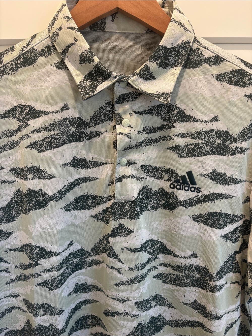 New! adidas Minnesota Valley Green & Gray Camo Pattern Golf Polo